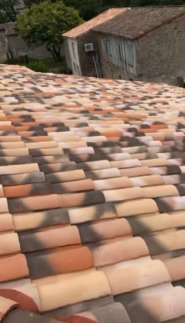 Couvreur pour la rénovation totale la toiture en tuile mécanique DC12 en terre cuite à Labarthe-sur-Lèze (31)